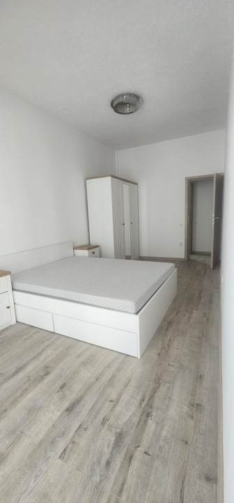 Apartament 3 camere de închiriat, S.U. 77,4 mp, loc de parcare