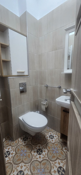 Apartament 3 camere de închiriat, S.U. 77,4 mp, loc de parcare