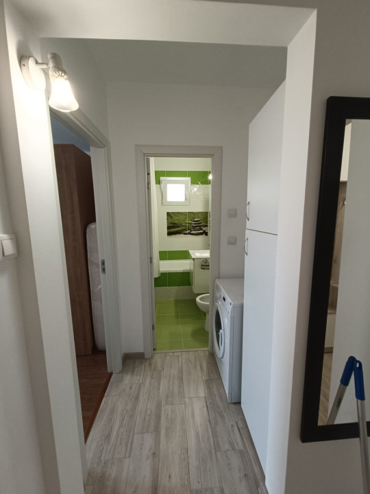 APARTAMENT DE INCHIRIAT CU 3 CAMERE