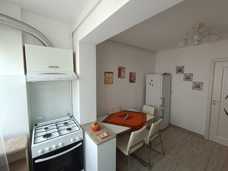 APARTAMENT DE INCHIRIAT CU 3 CAMERE