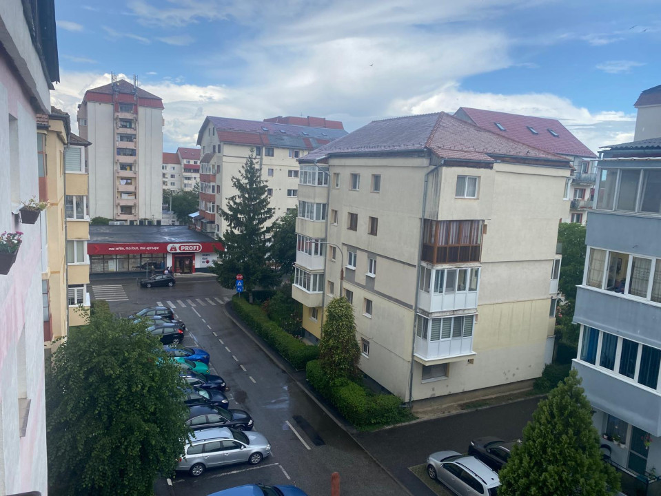 Apartament 3 camere, decomandat, 56 mpu, Valea Aurie