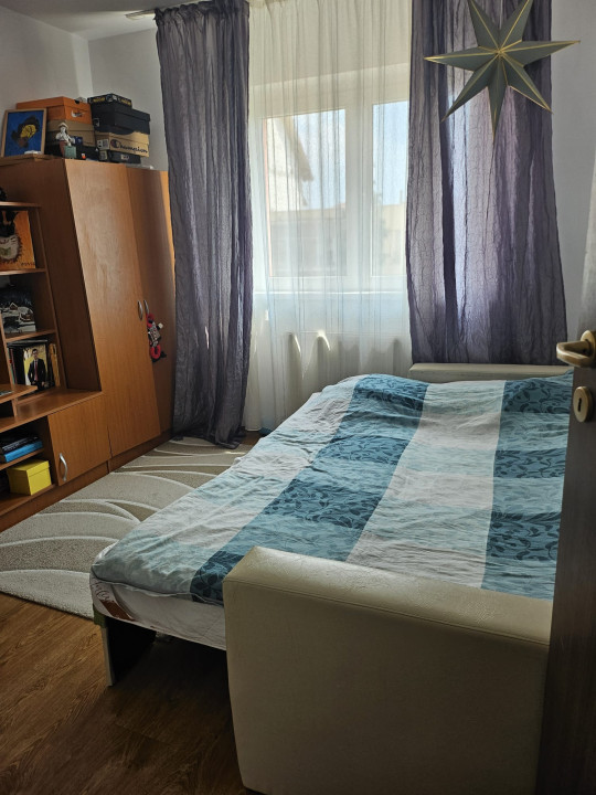 Apartament 3 camere- zona Rahova