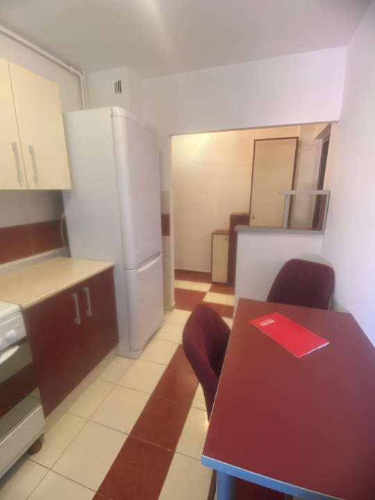 Apartament 2 camere de închiriat - Strada Șteflești 