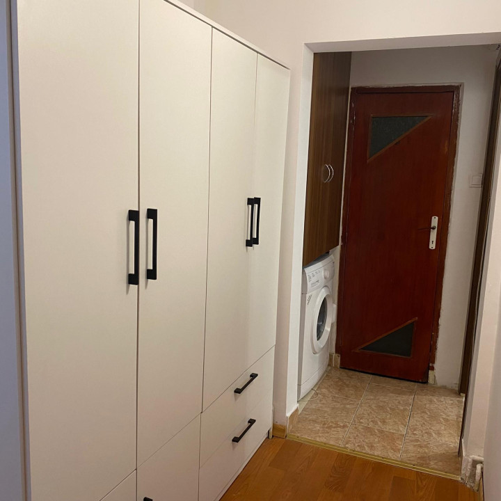 Apartament cu 2 camere, decomandat