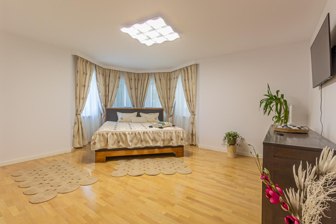 Apartament 3 camere cu gradina generoasa ,Ultracentral