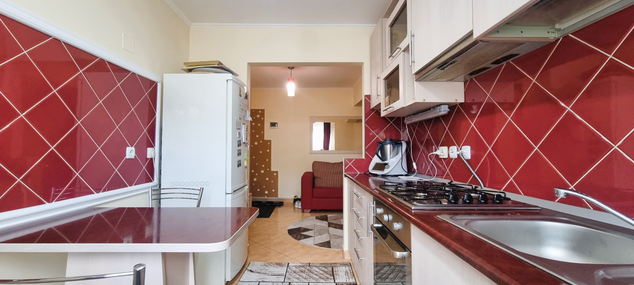 Apartament spațios cu o cameră pe Str. Frunzișului nr. 13