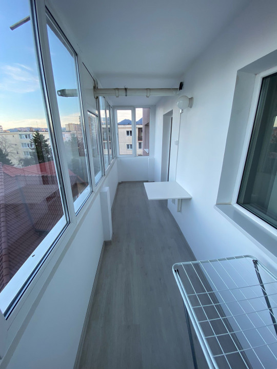 Apartament cu 2 Camere, renovat, Zona Judetean, etaj 4 din 8