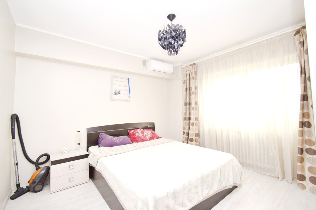 Apartament 3 camere, ultracentral Craiova, Langa Mercur