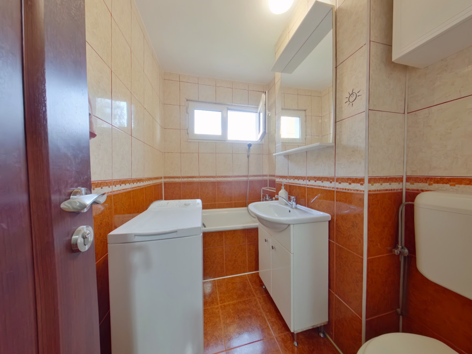 Închiriere apartament cu 2 camere, renovat si spatios- Strada Soarelui