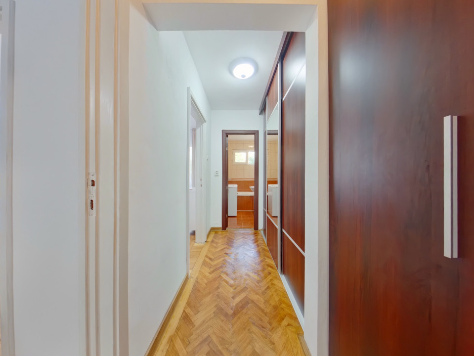 Închiriere apartament cu 2 camere, renovat si spatios- Strada Soarelui