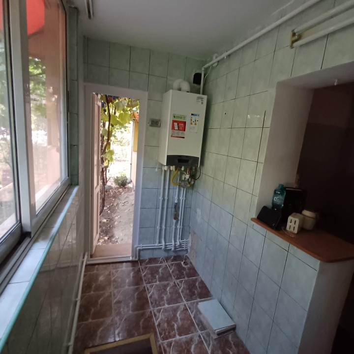 Apartament 3 camere Rovine