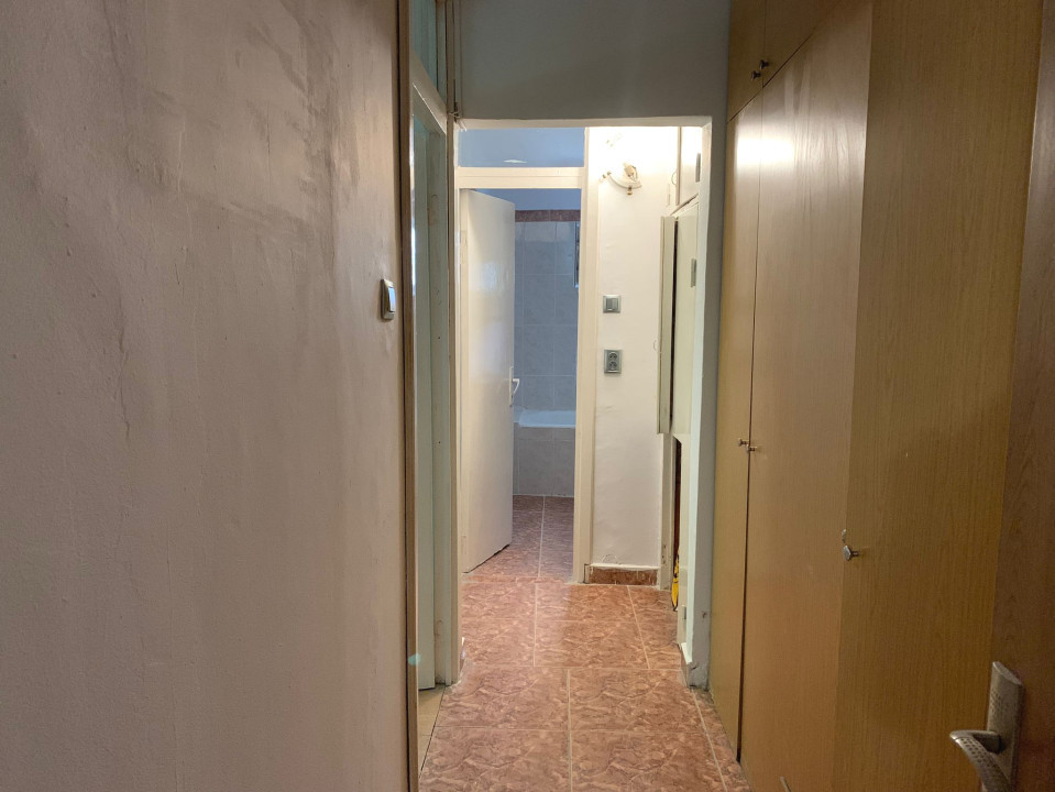 Apartament 3 camere Rovine