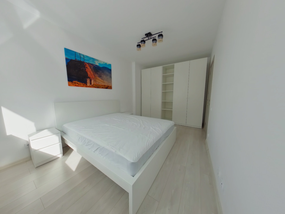 Închiriere apartament cu 2 camere, renovat si spatios- Strada Lungă