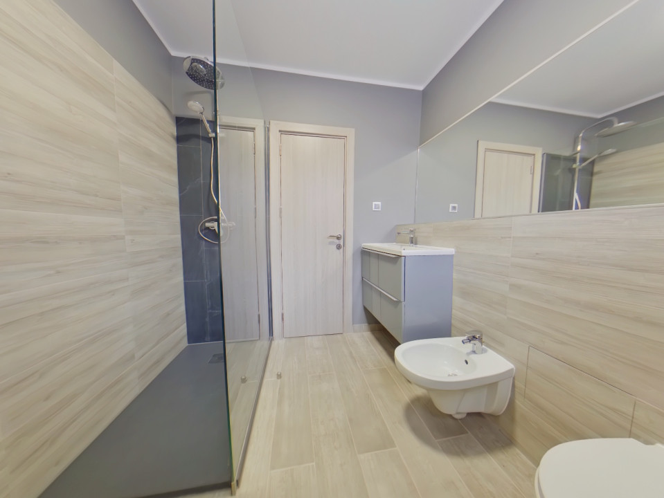 Închiriere apartament cu 2 camere, renovat si spatios- Strada Lungă