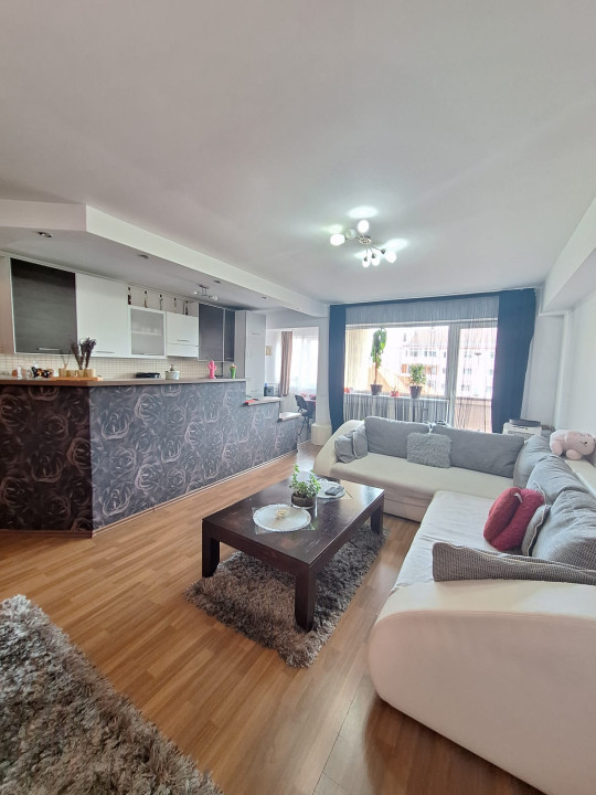 Apartament 2 camere decomandat de închiriat în Turnișor, etaj 2 