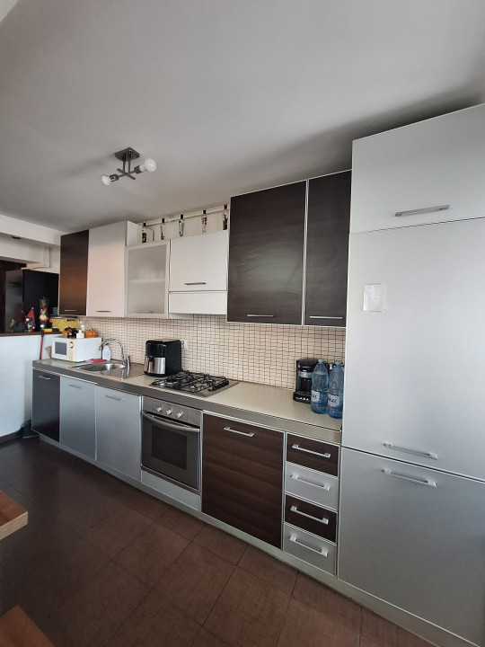 Apartament 2 camere decomandat de închiriat în Turnișor, etaj 2 