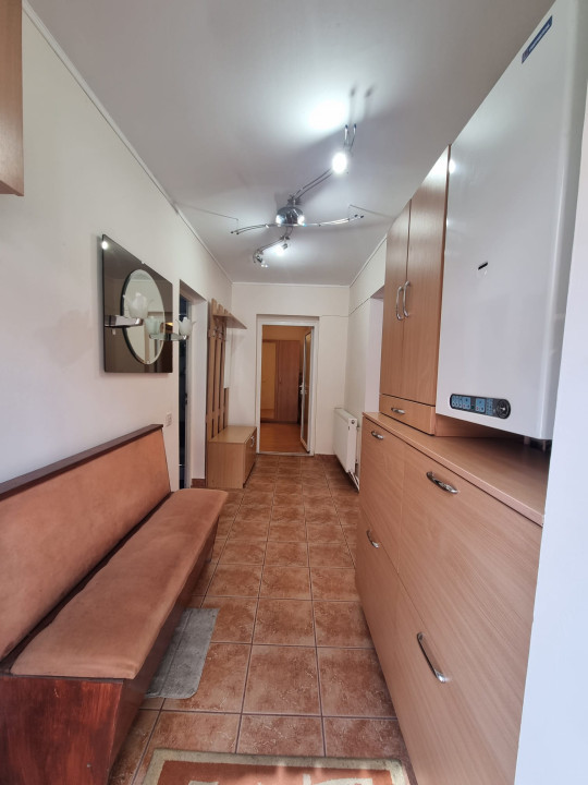 Casa cu 4 camere - 2 bai - zona centrala-str. Plopilor - pet friendly