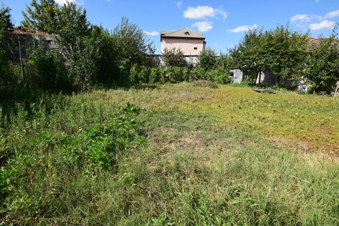 Casa parter si teren situata semicentral, str Raului, teren 1000 mp