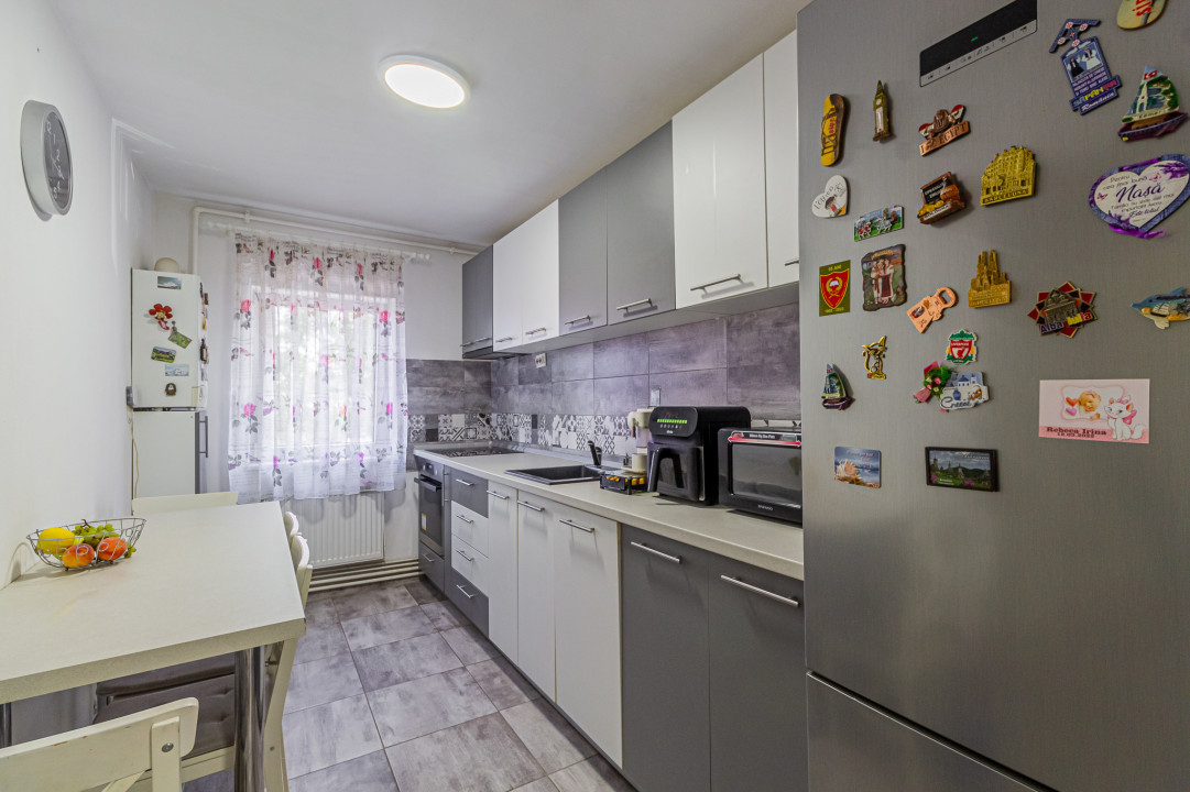 Apartament Elegant cu 3 Camere, Etaj 2/ 4 - Zona Florilor