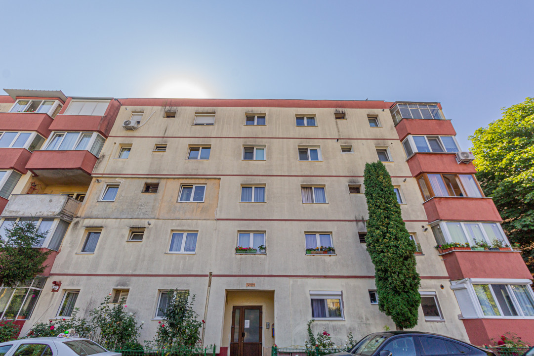 Apartament cu 3 camere, decomandat - strada Vulturului, zona Astra