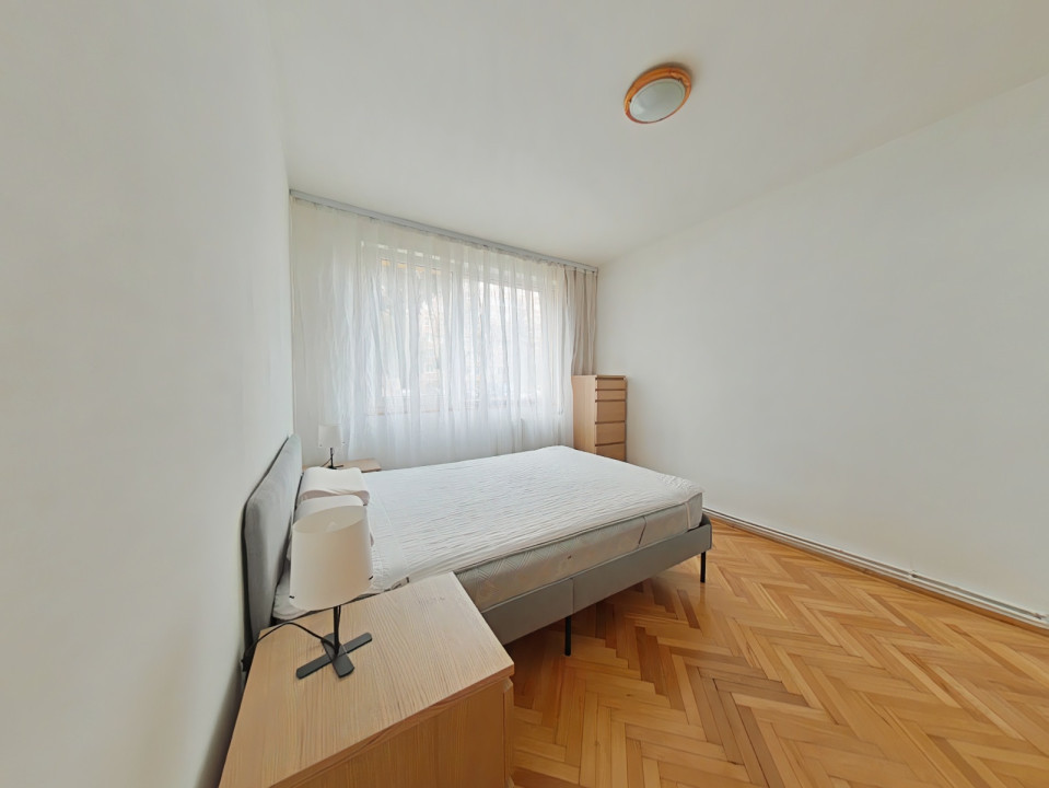 REZERVAT - Închiriere apartament cu 3 camere, mobilat și utilat pe Bld Victoriei