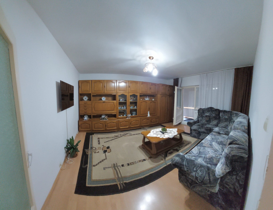 Apartament 3camere, Str.  Sanatatii k25  Etajul 4 /4