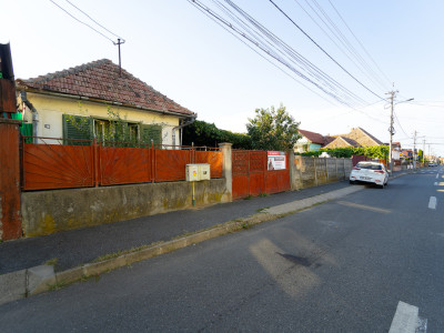 Casă individuală cu teren de 484 mp - zona Calea Poplăcii