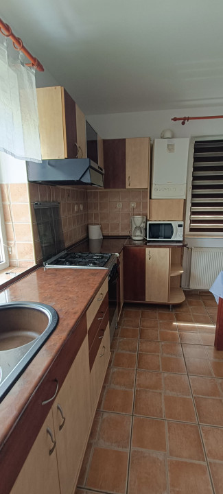 Apartament de inchiriat zona Bieltz