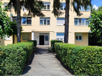 Apartament decomandat cu 3 camere în Cisnădie