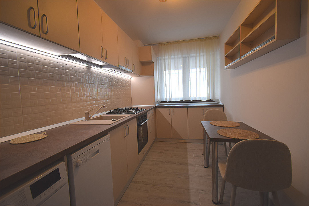 Apartament 2 camere, , bloc nou, loc de parcare, recent mobilat spre inchiriere