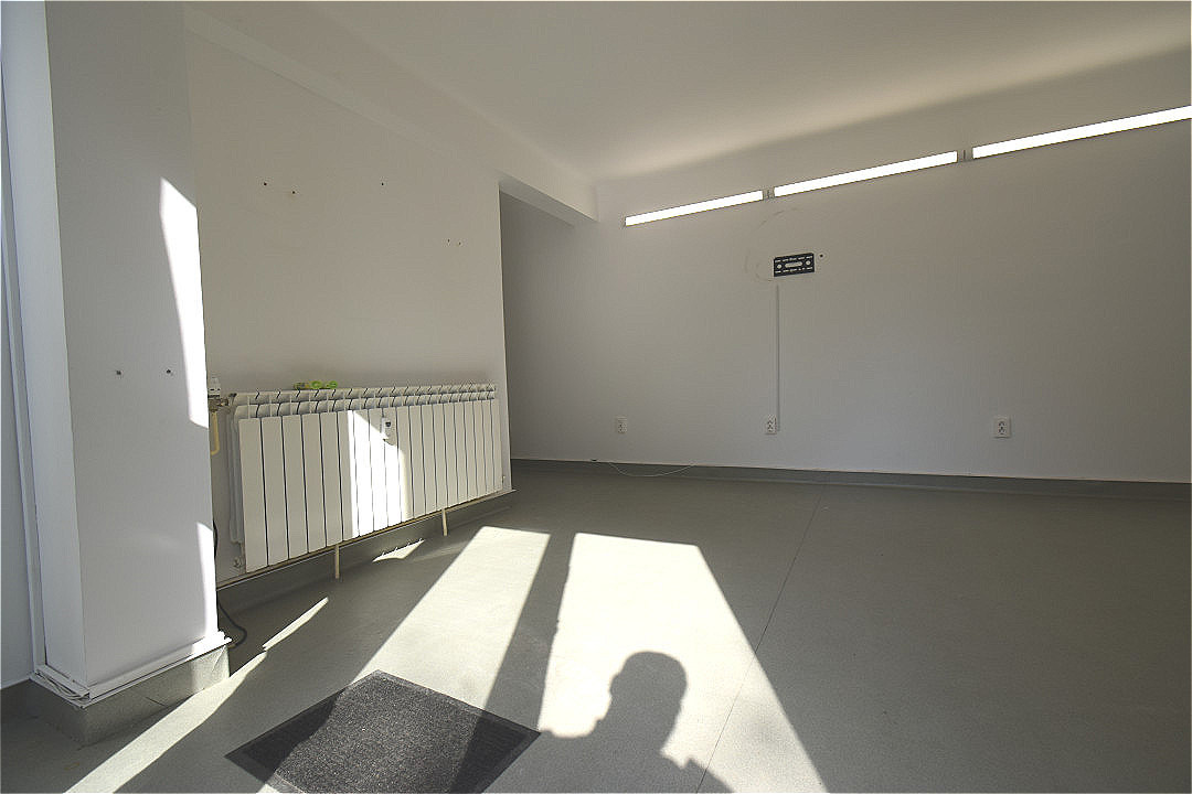 Spatiu comercial ultracentral, 3 camere str Romul, langa Primarie de inchiriat 