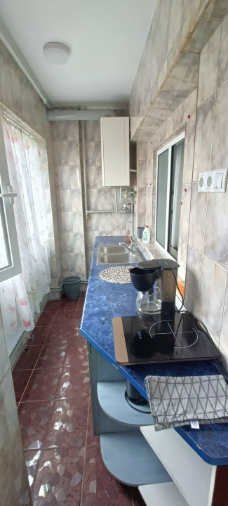 Apartament de vanzare cu 2 camere Str.Semaforului