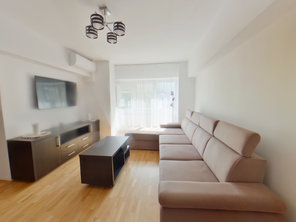 Inchiriere apartament cu 4 camere, Racadau, comision 0%