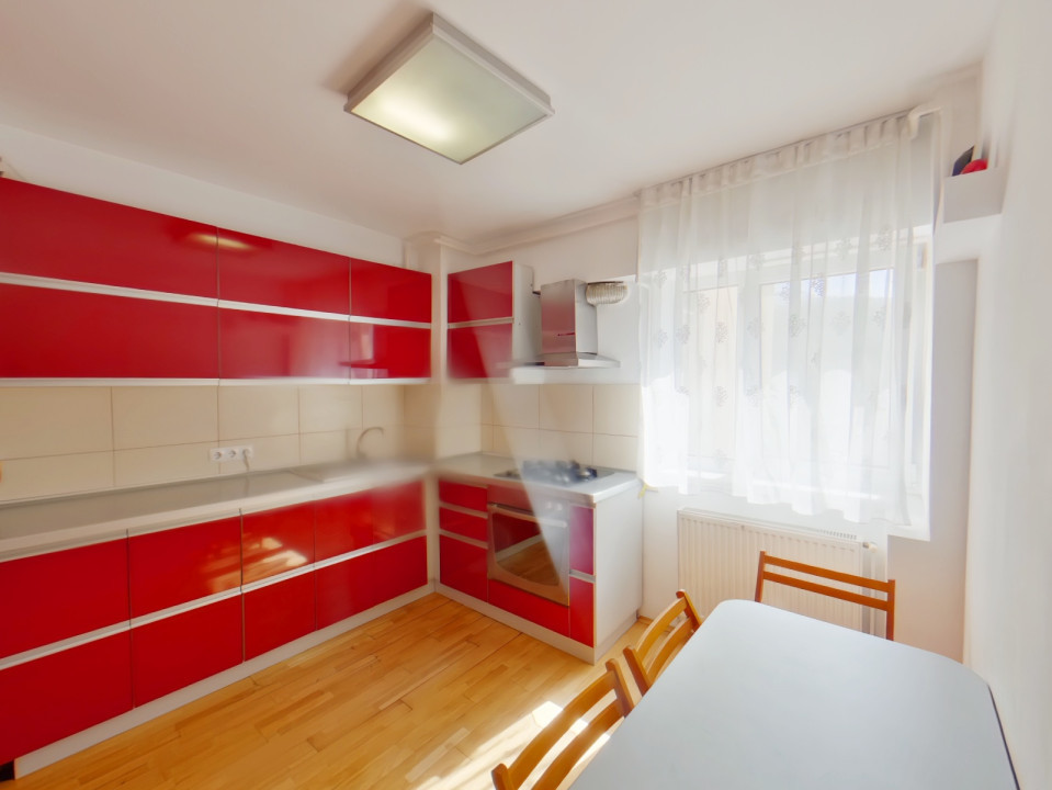 Inchiriere apartament cu 4 camere, Racadau, comision 0%