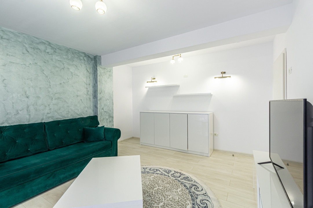 Apartament spatios cu garaj subteran zona Coresi