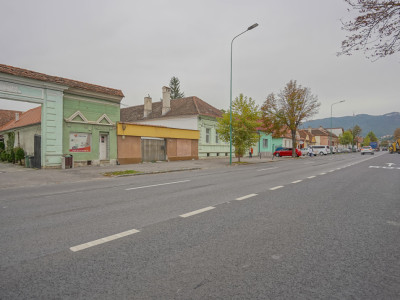 Spatiu pentru multiple funcționalități 300 mp - strada Câmpului, Brasov