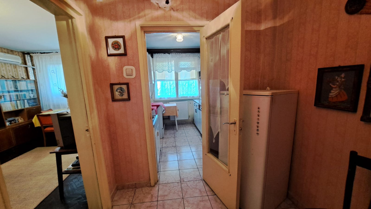 De vânzare apartament 2 camere, semidecomandat, Valea Roșie, Craiova