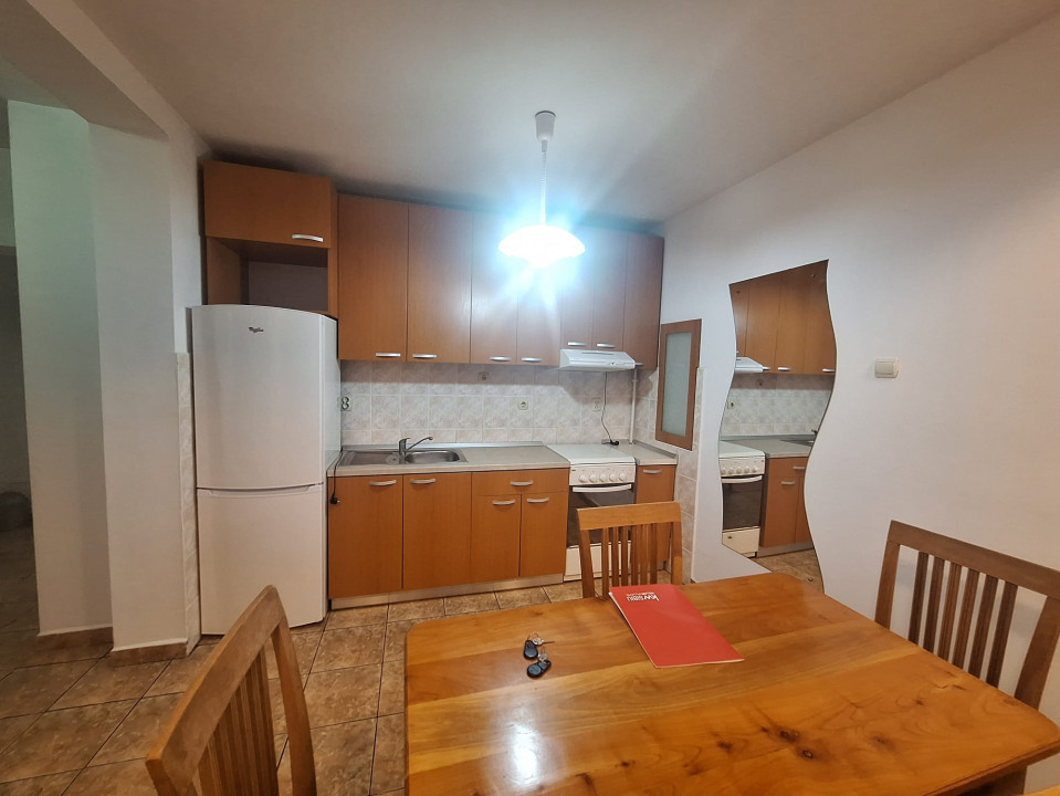 Apartament 3 camere de închiriat în Valea Aurie, Strada Tilișca – Etaj 1