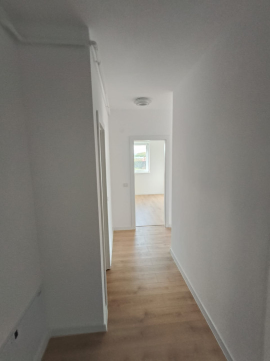 Apartament 3 camere - 2 bai - 2 balcoane 