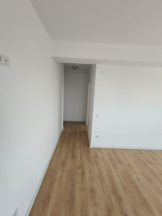 Apartament 3 camere - 2 bai - 2 balcoane 