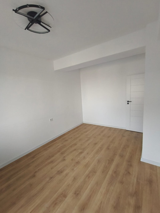 Apartament 3 camere - 2 bai - 2 balcoane 