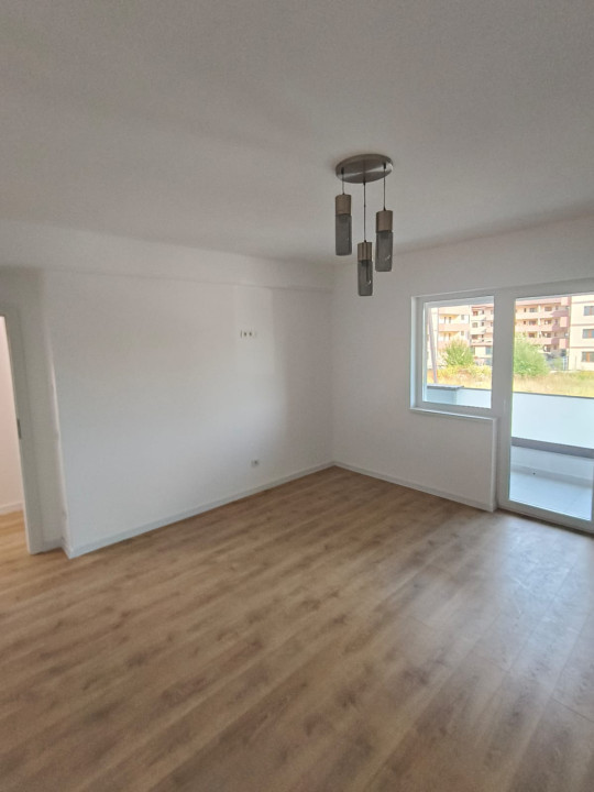 Apartament 3 camere - 2 bai - 2 balcoane 