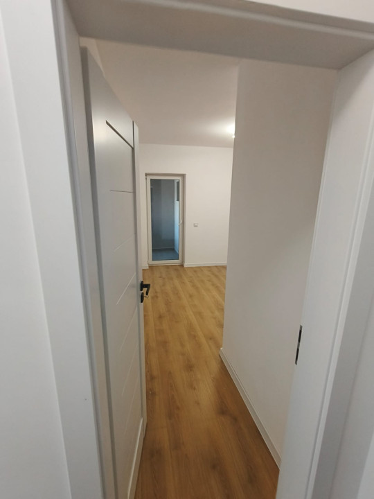 Apartament 3 camere - 2 bai - 2 balcoane 