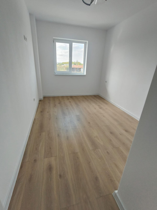 Apartament 2camere - decomandat - Calea Surii Mici