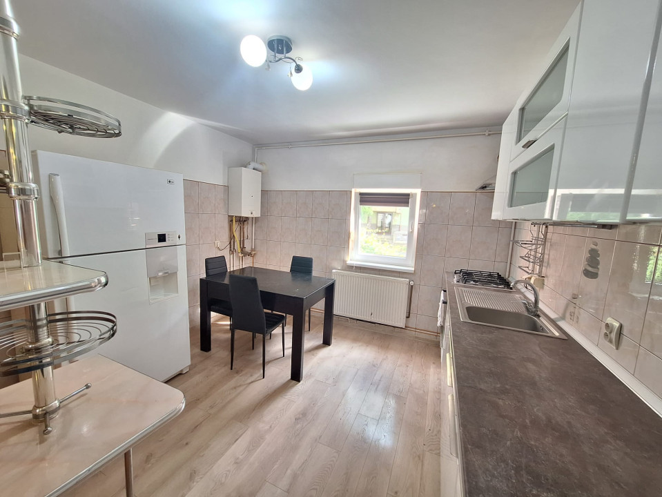 Apartament 3 camere de închiriat în Ștrand, mobilat, disponibil imediat – Parter