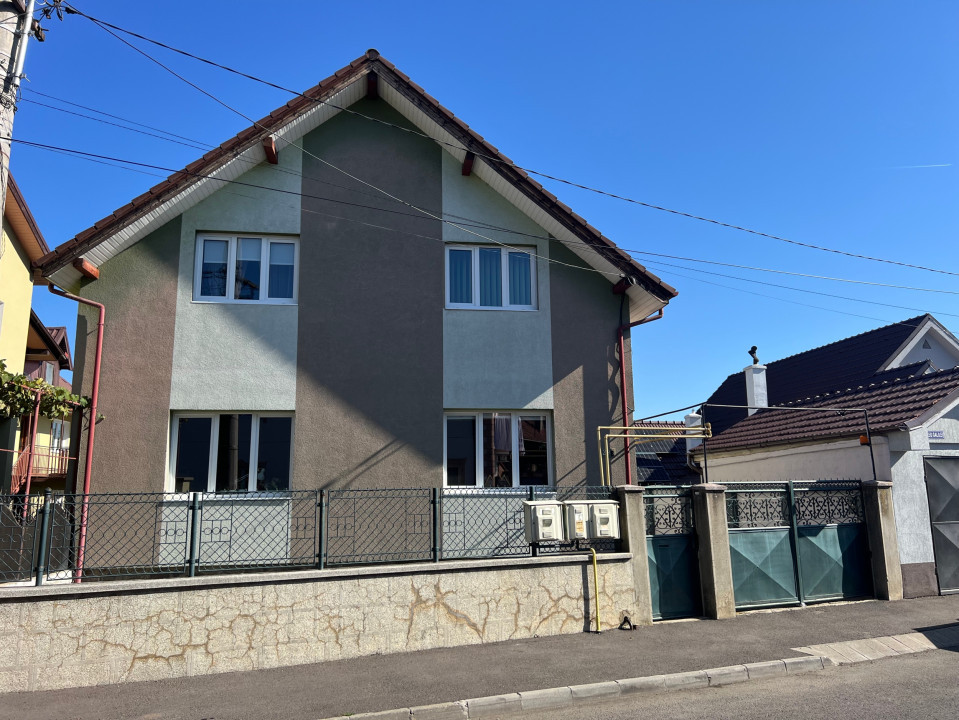 Închiriere Apartament la Casă - 4 camere zona Trei Stejari-Sibiu