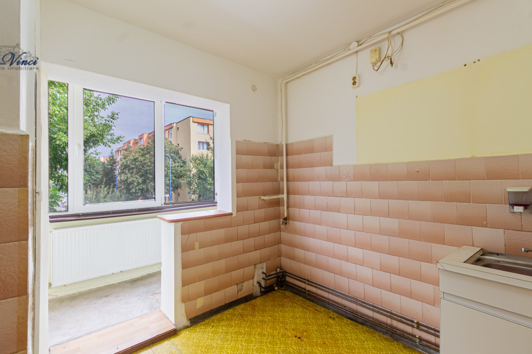 REZERVAT !Apartament  2 camere,decomandat!  Cartier- Triaj, Brașov