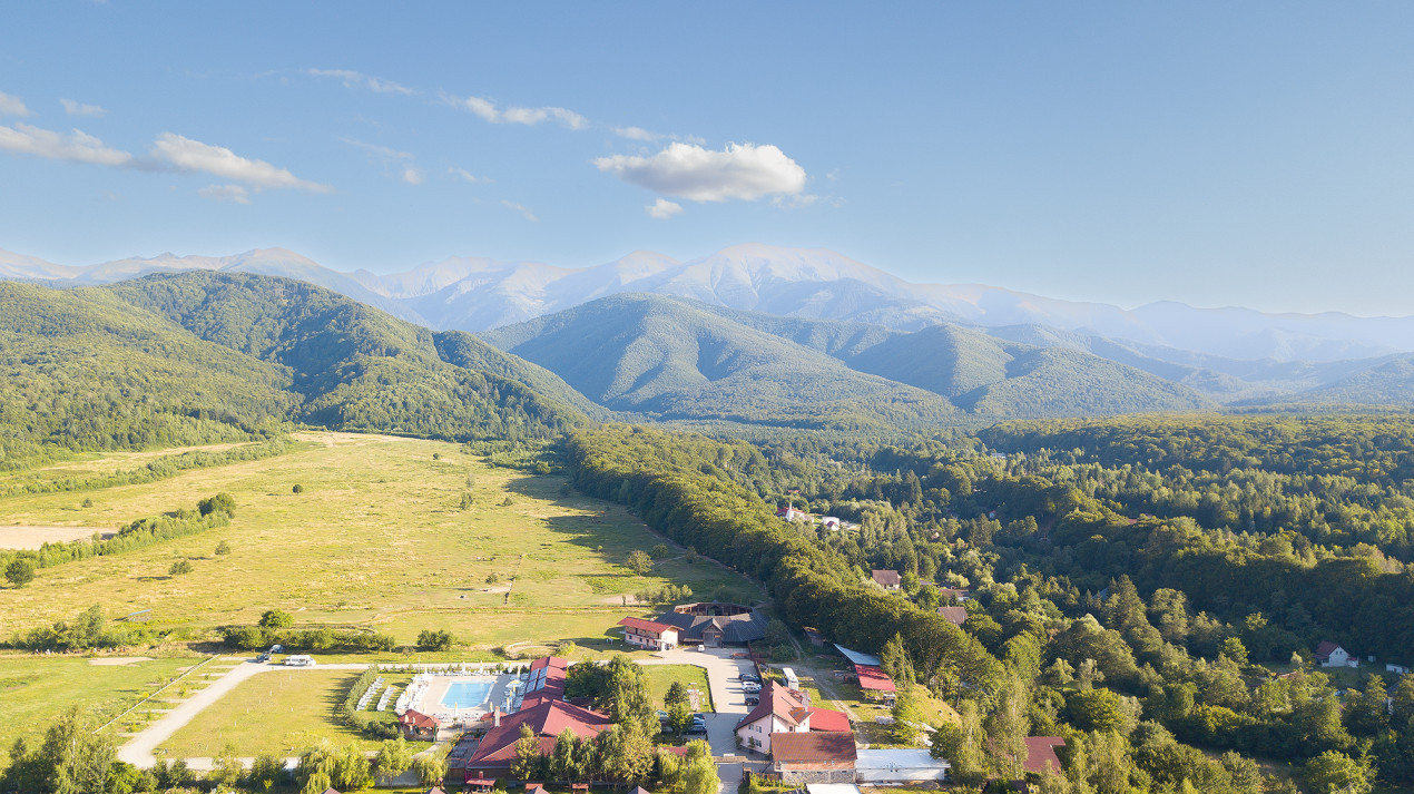 Teren intravilan - Valea Avrigului - 1300 mp