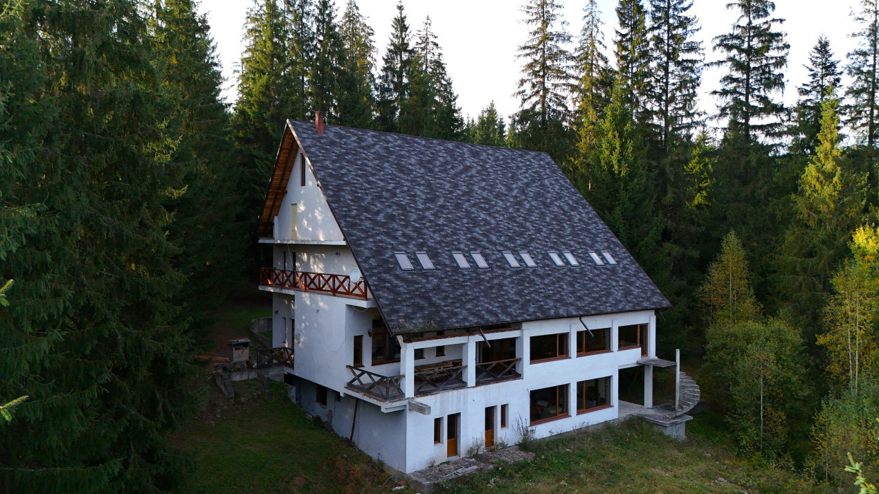 Cabana cu 10 Camere in Valea Putnei, Pojorata, jud. Suceava