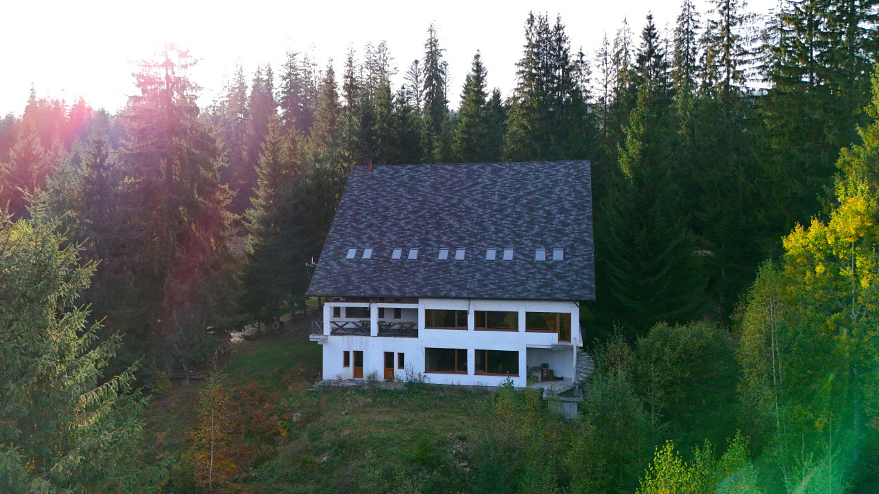 Cabana cu 10 Camere in Valea Putnei, Pojorata, jud. Suceava